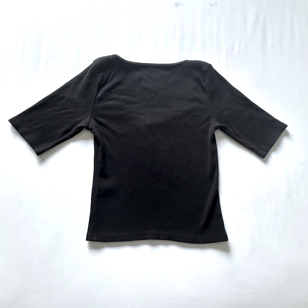 NWOT A&F Ribbed Black Button Detail Cutout Top - Picture 7 of 7